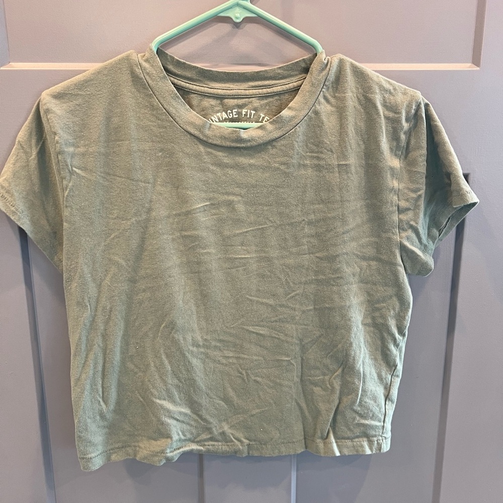 Aeropostale Women’s Medium Crop Top